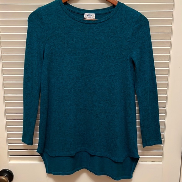 Old Navy Long Sleeved Sweater in Deep Teal/ Black Fabric - Picture 11 of 11